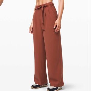 Lululemon Noir Pant